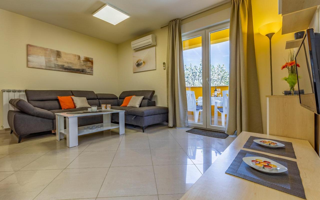 Apartments Istriensonne - Haus Stephan เมดูลิน ภายนอก รูปภาพ