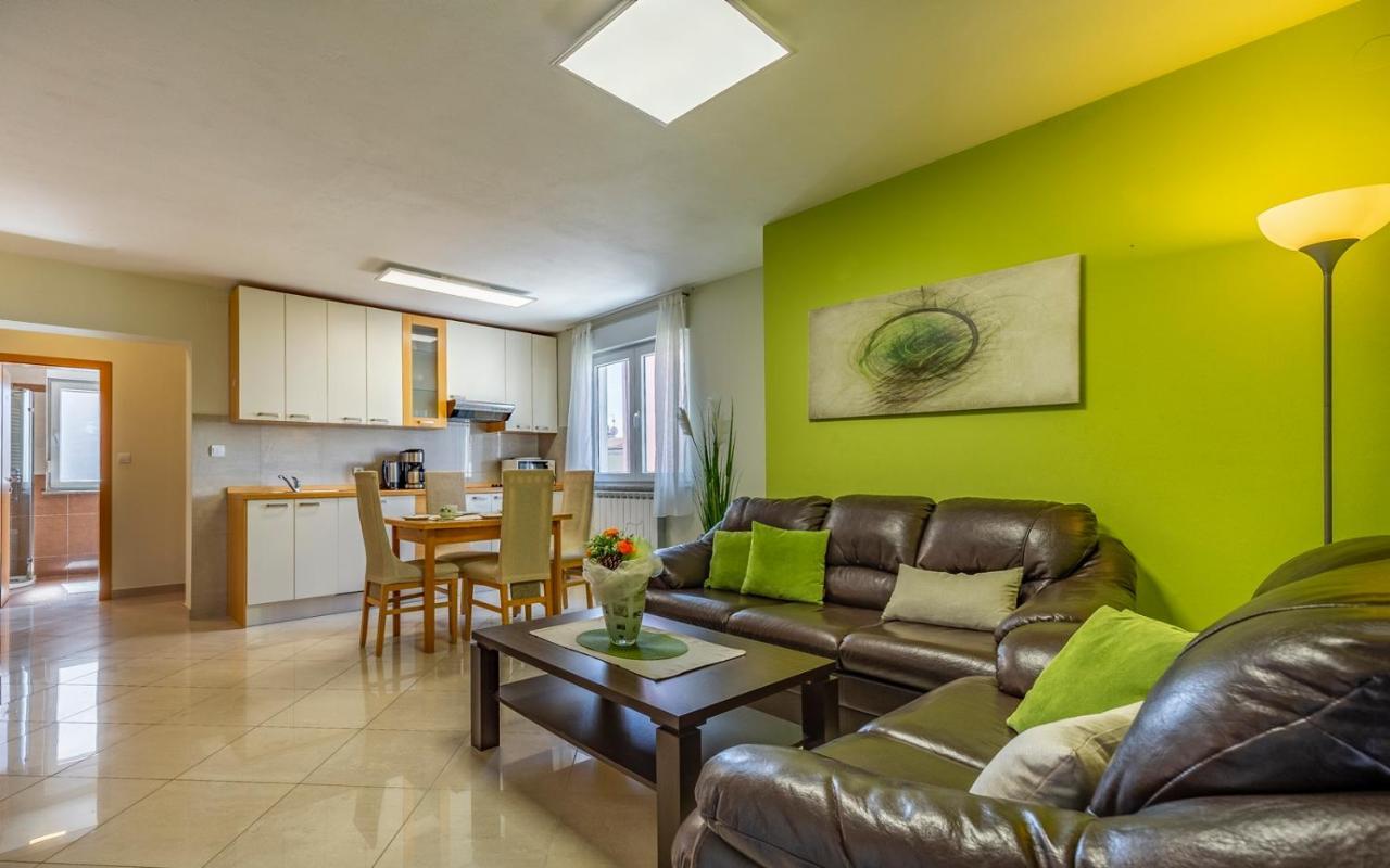 Apartments Istriensonne - Haus Stephan เมดูลิน ภายนอก รูปภาพ
