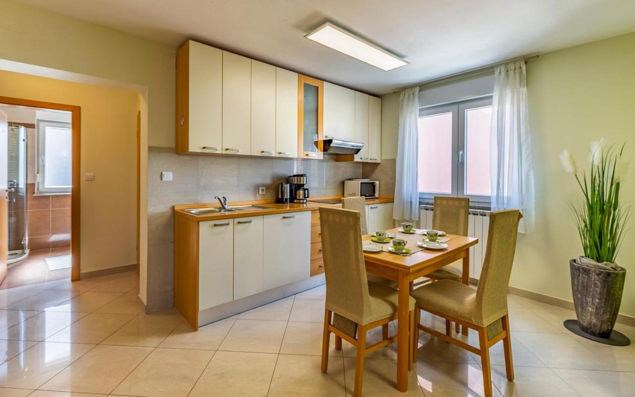 Apartments Istriensonne - Haus Stephan เมดูลิน ภายนอก รูปภาพ