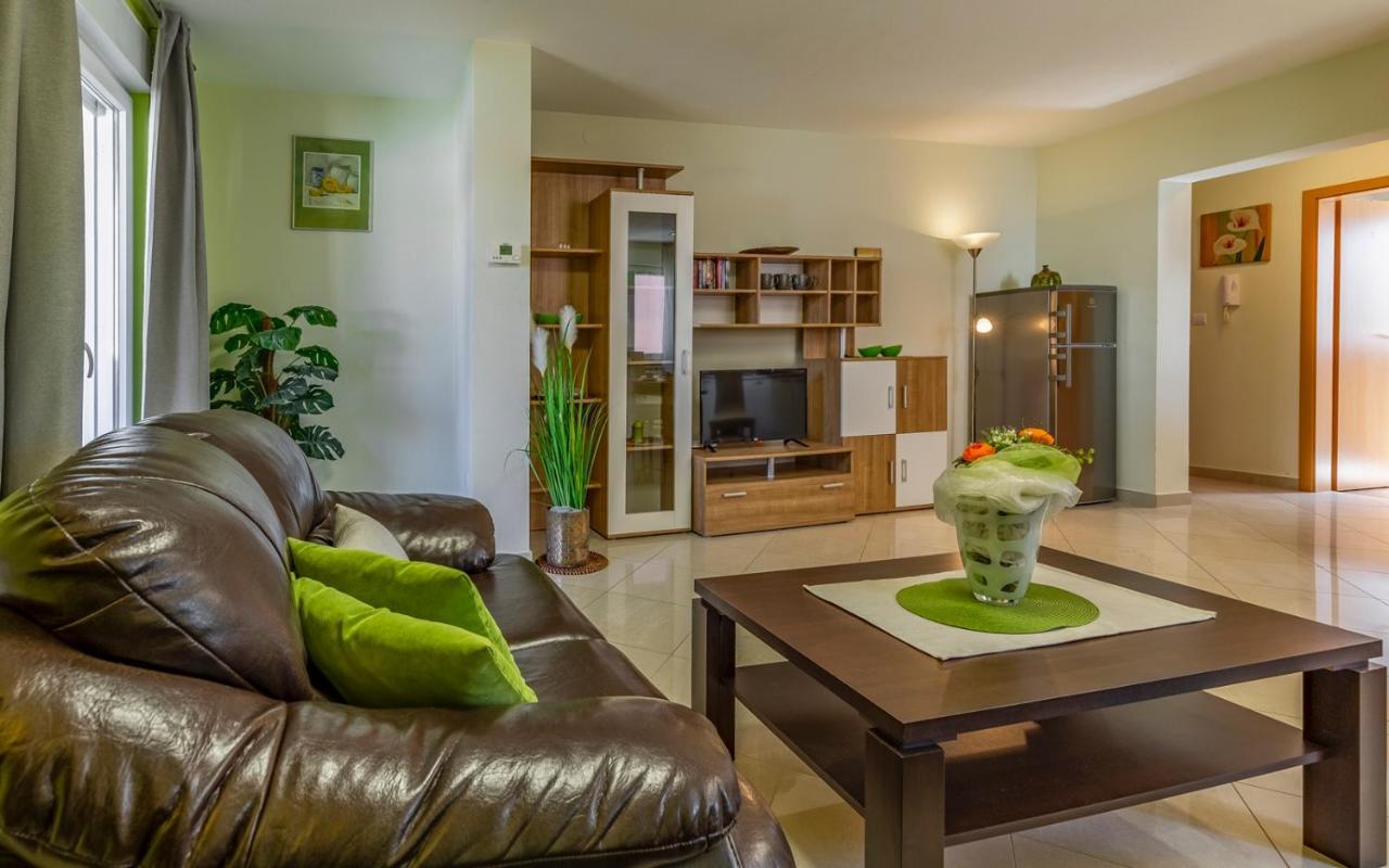 Apartments Istriensonne - Haus Stephan เมดูลิน ภายนอก รูปภาพ