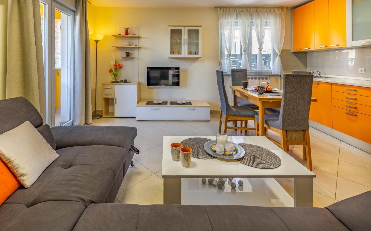 Apartments Istriensonne - Haus Stephan เมดูลิน ภายนอก รูปภาพ