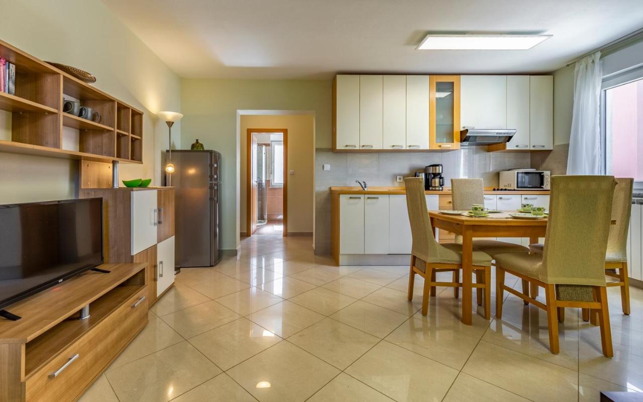 Apartments Istriensonne - Haus Stephan เมดูลิน ภายนอก รูปภาพ
